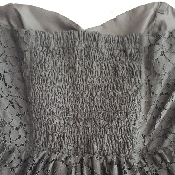 Aritzia Talula Black Lace Strapless Dress, Size 0 - Picture 4 of 8